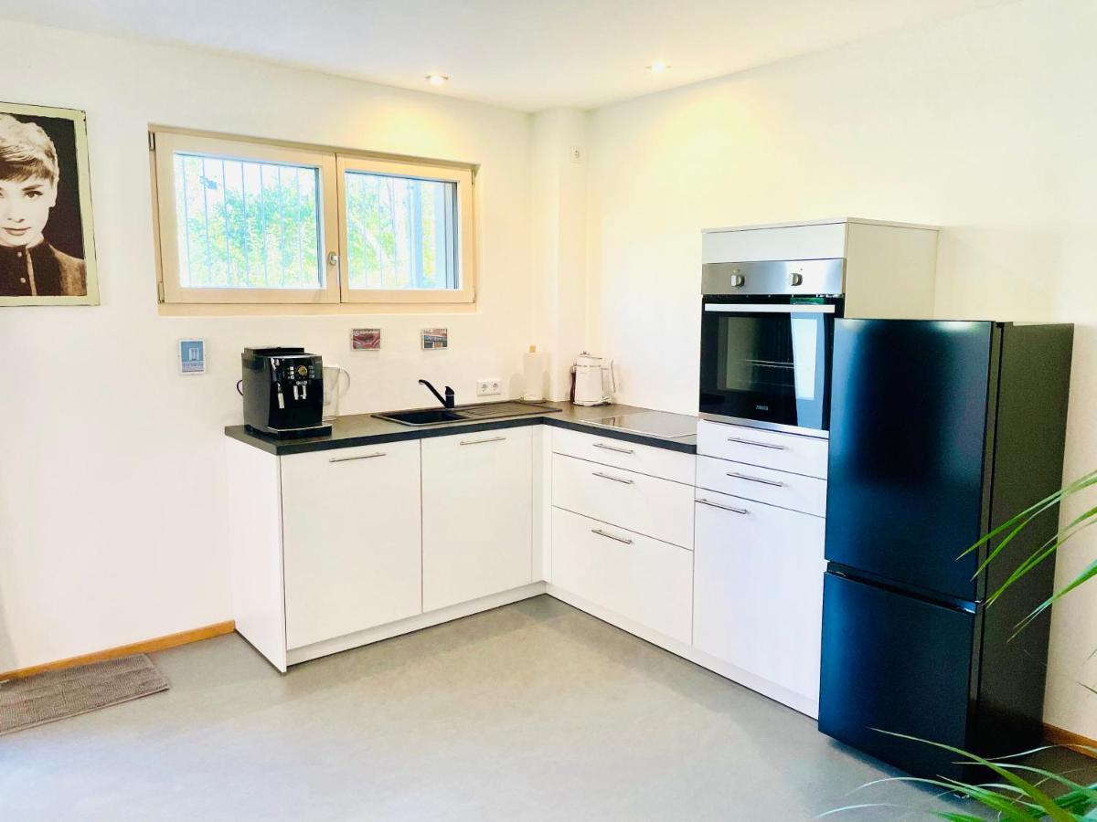 Helle Souterrain Wohnung In Laufnaehe Zum Woerthsee Worthsee Exterior foto